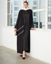 Load image into Gallery viewer, PEARL DETAIL OPEN ABAYA
