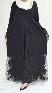 DELICATE LACE DETAIL ABAYA | BLACK |