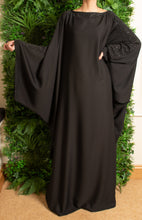 Load image into Gallery viewer, | CLOSED WIDE SLEEVE ABAYA |
