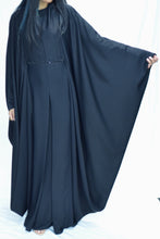 Load image into Gallery viewer, CLOSED BATWING NADA ABAYA | BLACK |
