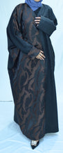 Load image into Gallery viewer, HALF AND HALF SUEDE OPEN ABAYA
